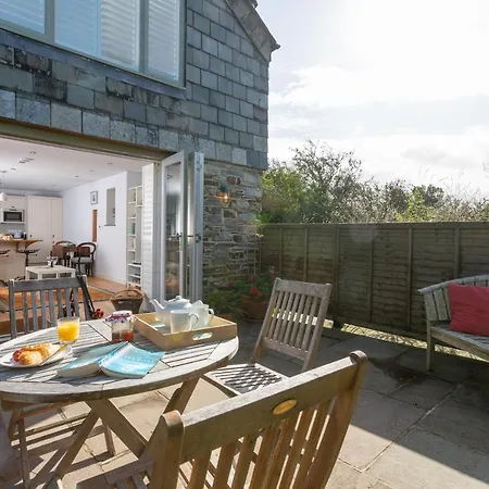 Holiday home Mesmear Luxury Cottages